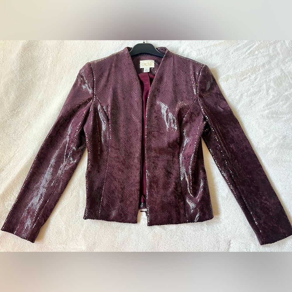 Vintage Caché Faux Snakeskin Zip Jacket Plum Color - Size 8 - Medium